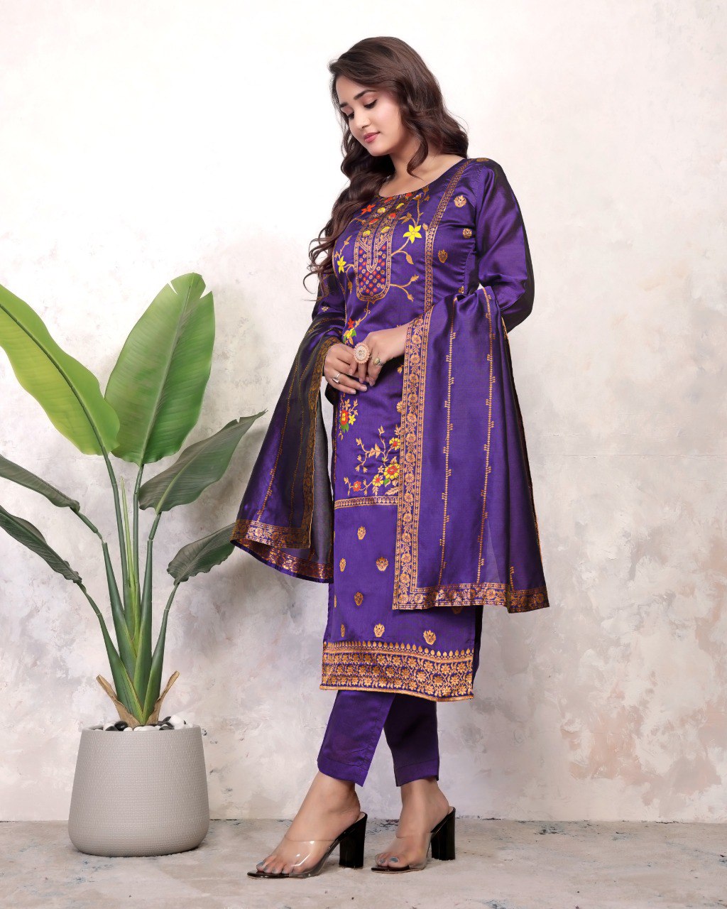 Introducing New Kurti Dupatta & Bottom Set πβ¨